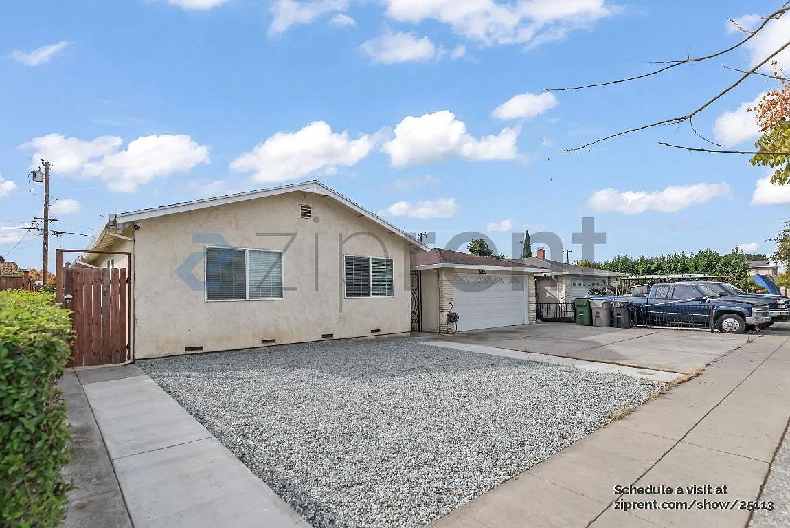 1 bed, 504 sqft, $1,999 — Photo 2