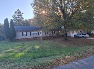 2350 Naomi Dr, Winston Salem, NC 27107