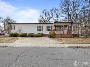 26 Poe Rd, North Brunswick, NJ 08902
