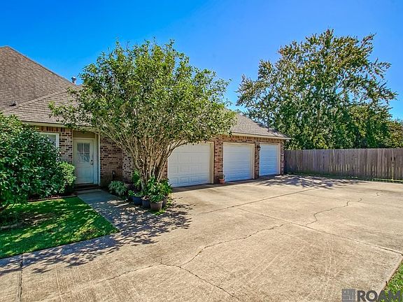 3rd image of 8614 R Dawes Dr