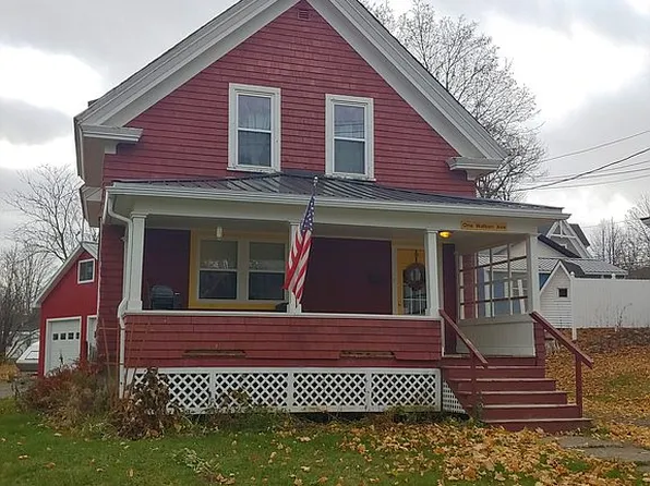 1 Watson Ave, Houlton, ME 04730