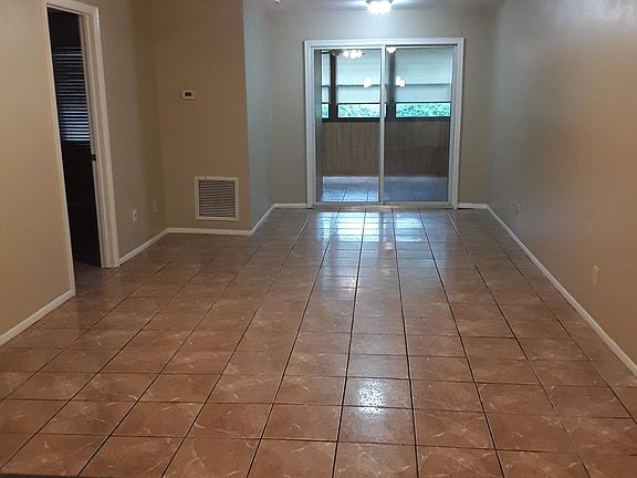 4th image of 6371 Bonnie Bay Cir