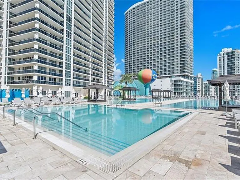 1830 Ocean Dr #CU-1210 — Photo 26