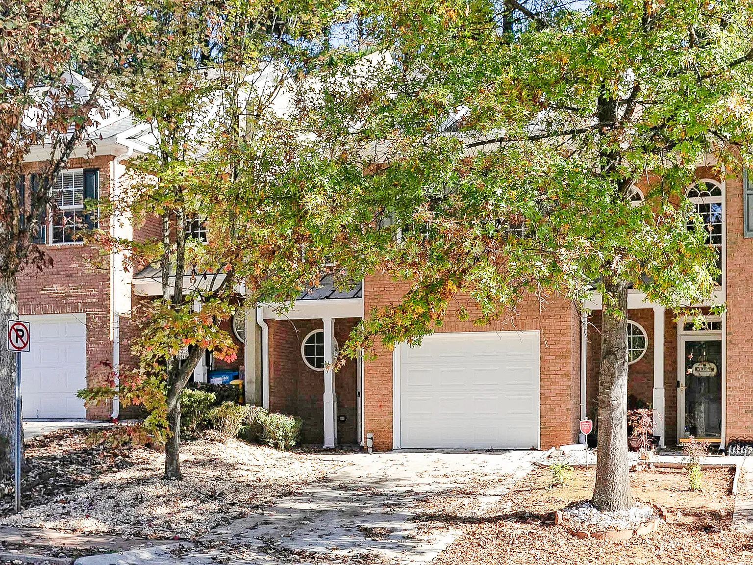 6113 Brookechase Ln — Photo 2