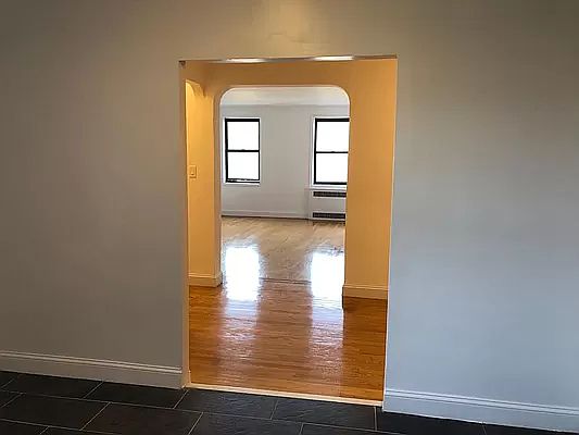 5th image of 40-66 Ithaca St #4D