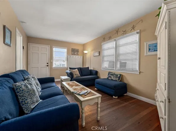 1527 W Balboa Blvd, Newport Beach, CA 92663