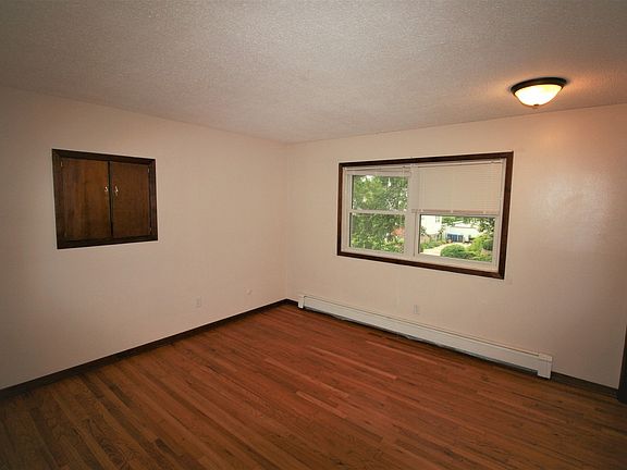 5th image of 921 Pius Ln APT 5