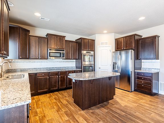 5th image of 3684 Saguaro Cir