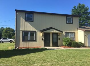 619-621 Root Rd, Lorain, OH 44052