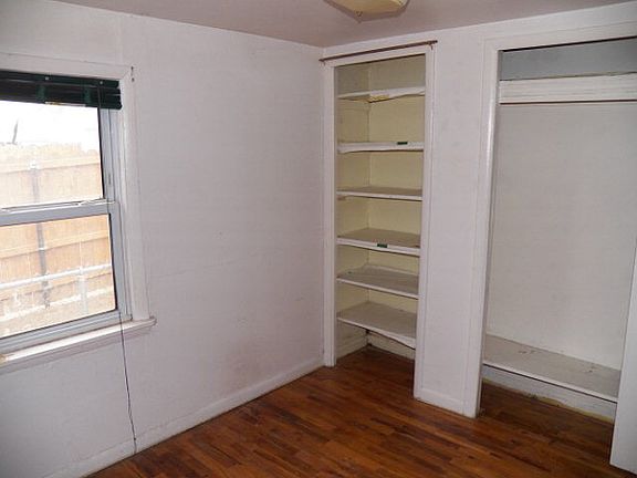 5th image of 1010 N Neilson Ave