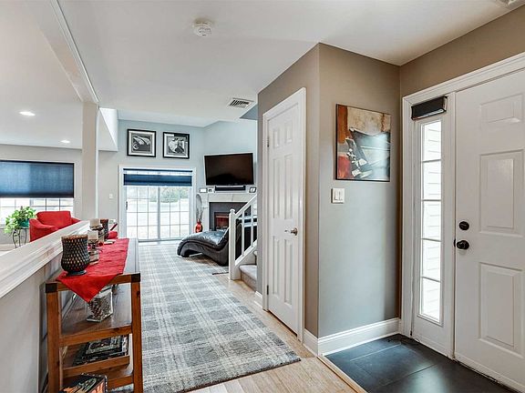 2nd image of 203 Gothic Cir