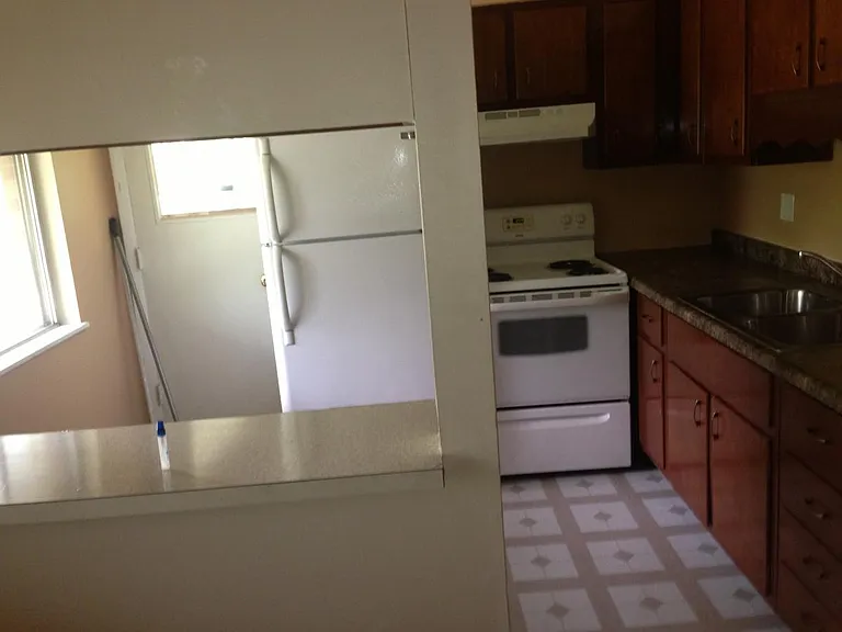 7550 Hazelcrest Dr #E — Photo 7
