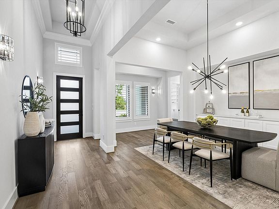 4th image of 27720 Hazelbrook Ln