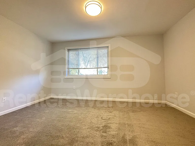 1216 Westview Ter — Photo 16