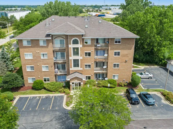 941 N Swift Rd Unit 201, Addison, IL 60101
