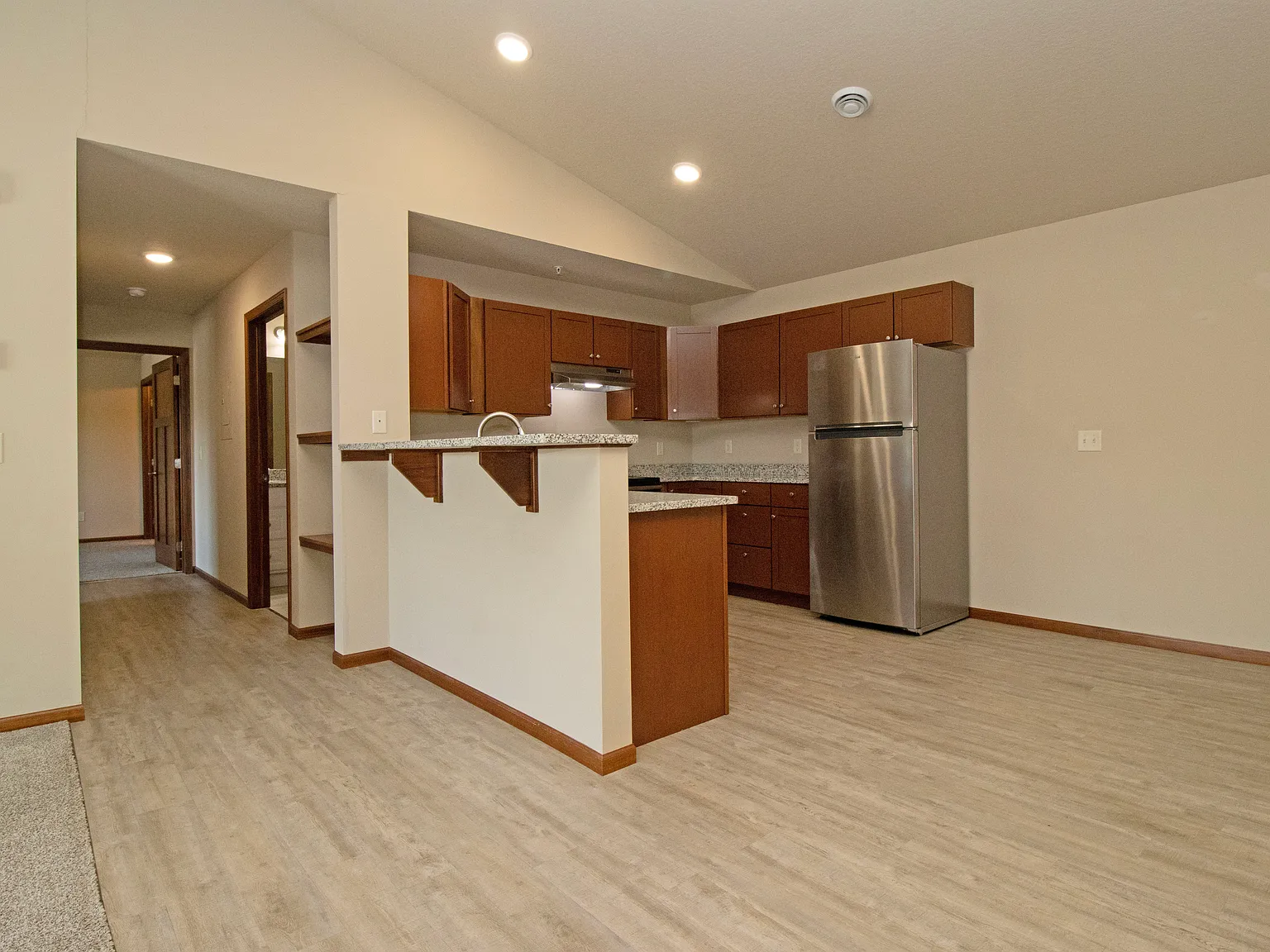 2 bed, 1185 sqft, $1,655 — Photo 3