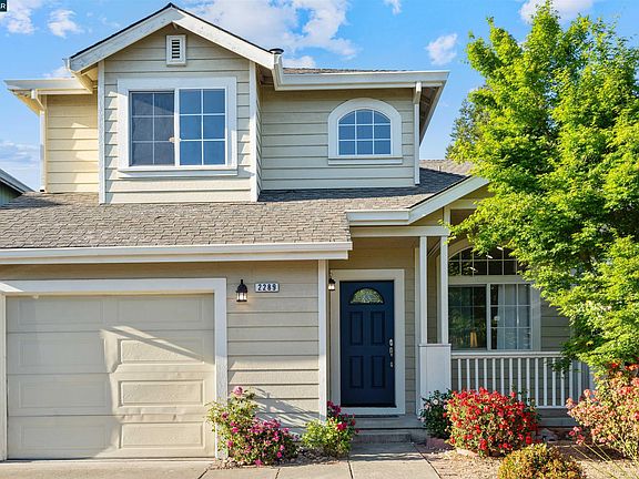 4th image of 2289 Claiborne Cir