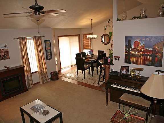 3rd image of 1183 Woodbridge Ct