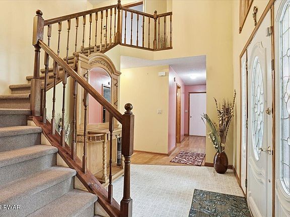 4th image of 111 Millridge Dr