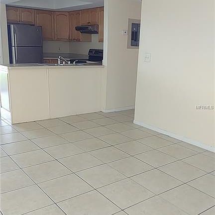 4th image of 213 McKay Dr #I-j