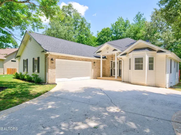 35 Leaf Cir, Fairfield Glade, TN 38558