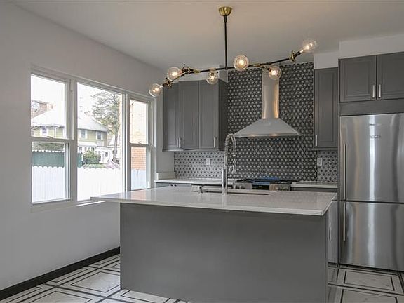 4th image of 119-08 84 Ave