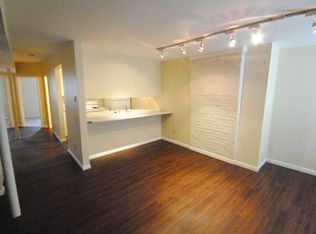 810 Russell Blvd #C, Saint Louis, MO 63104