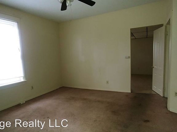 4th image of 216 W 70th St APT 4