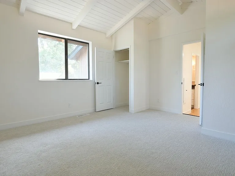 5318 Fairway Dr — Photo 18