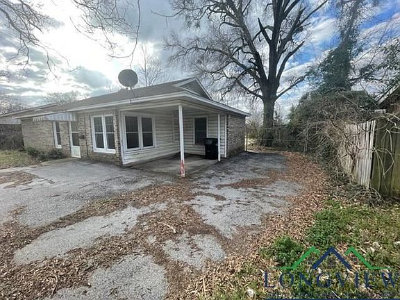 3rd image of 302 E Shofner Dr