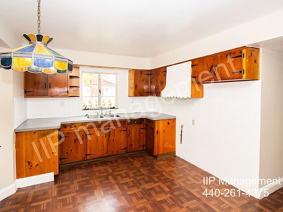 5th image of 1574 E 254th St