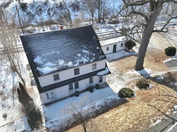 200-202 Maple St, Mar Lin, PA 17951