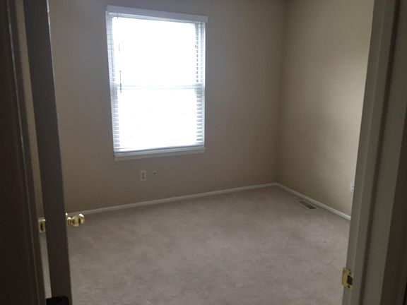 3rd image of 205 Aqueduct Dr #109