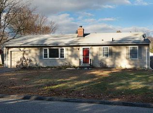 189 Wampanoag Rd, Warwick, RI 02818