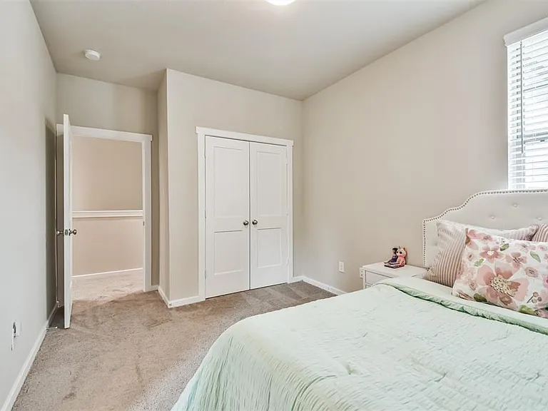 227 S Spotted Fern Dr — Photo 25
