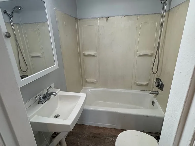103 Portland St #1 — Photo 10
