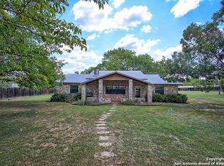 3116 Bear Creek Rd, Pipe Creek, TX 78063