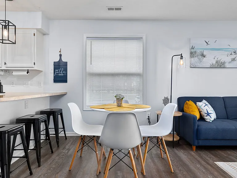 517 White River Dr #22-D — Photo 12