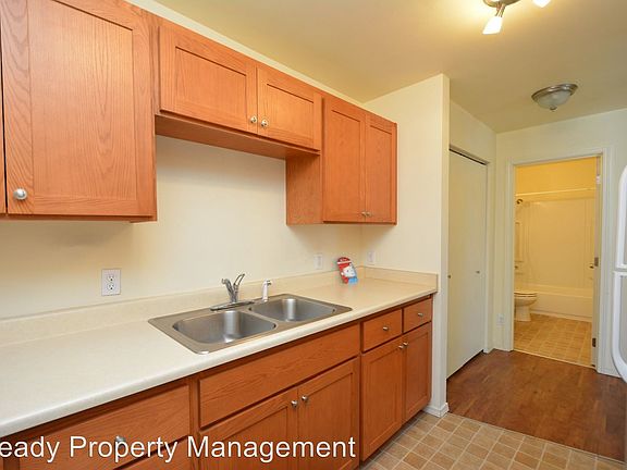 2nd image of 308 1st Ave N APT A