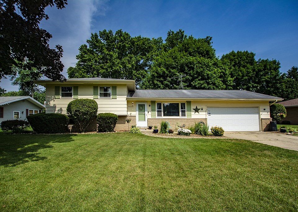 1st image of 56695 N Wedgewood Dr
