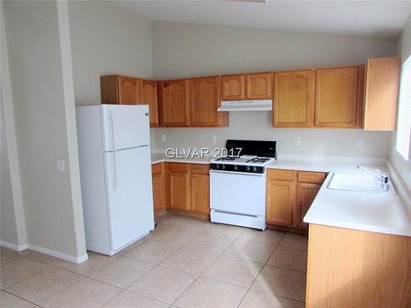 3rd image of 5633 Bridgehampton Ave #0