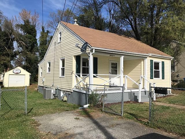1st image of 152 Courtney Ave NE