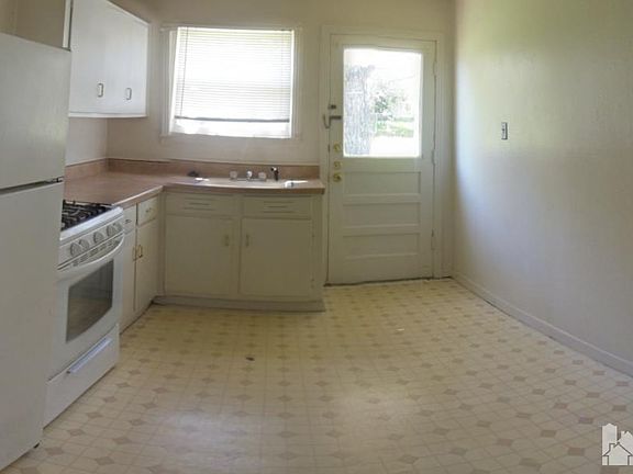 2nd image of 614 Carrie Ave