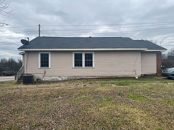 3rd image of 917 35th Ave