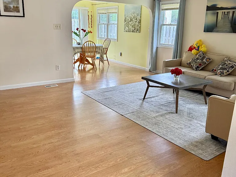 7821 Mineral Springs Dr — Photo 2