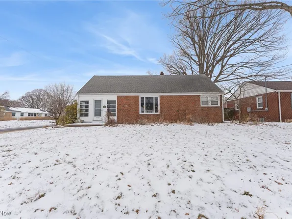839 37th St NW, Canton, OH 44709