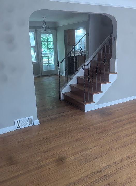 1st image of 377 Walworth Ave