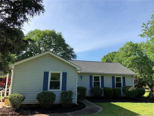 1st image of 4809 Oakwood Cir