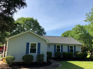 4809 Oakwood Cir, Gastonia, NC 28056