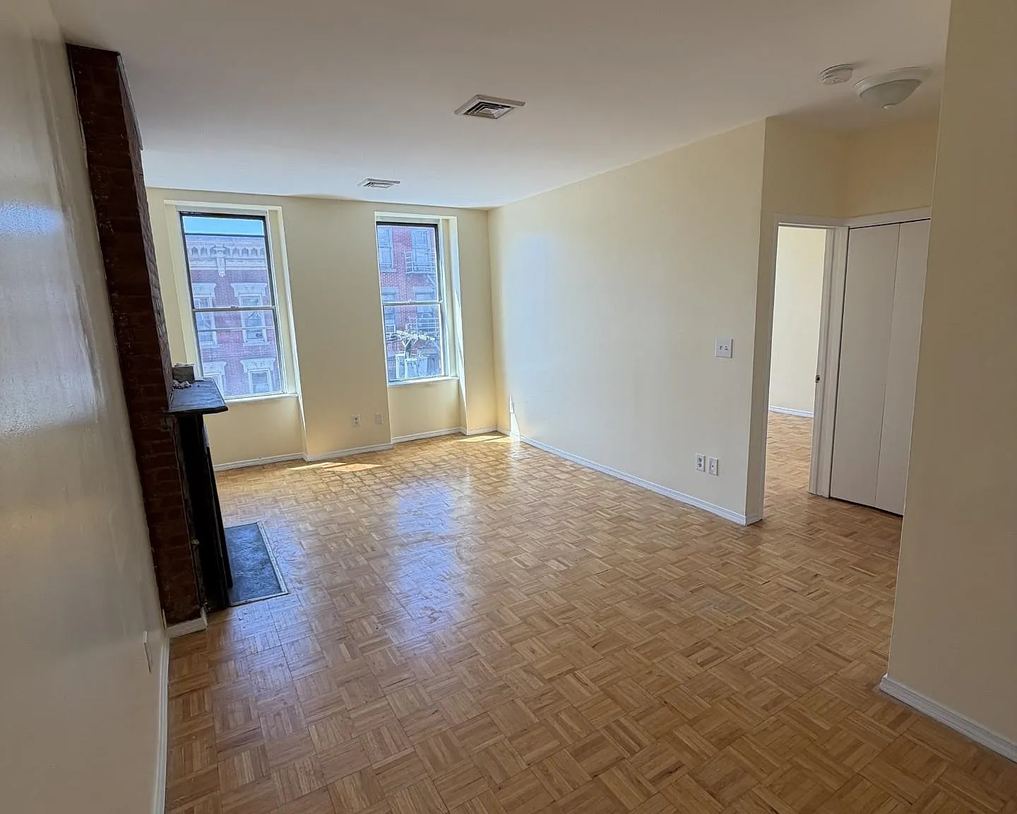 3 bed, 2.0 bath, $4,950 — Photo 2
